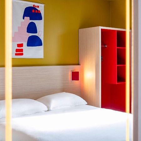 Ibis Styles Prevessin Geneve Aeroport Prévessin Exterior foto