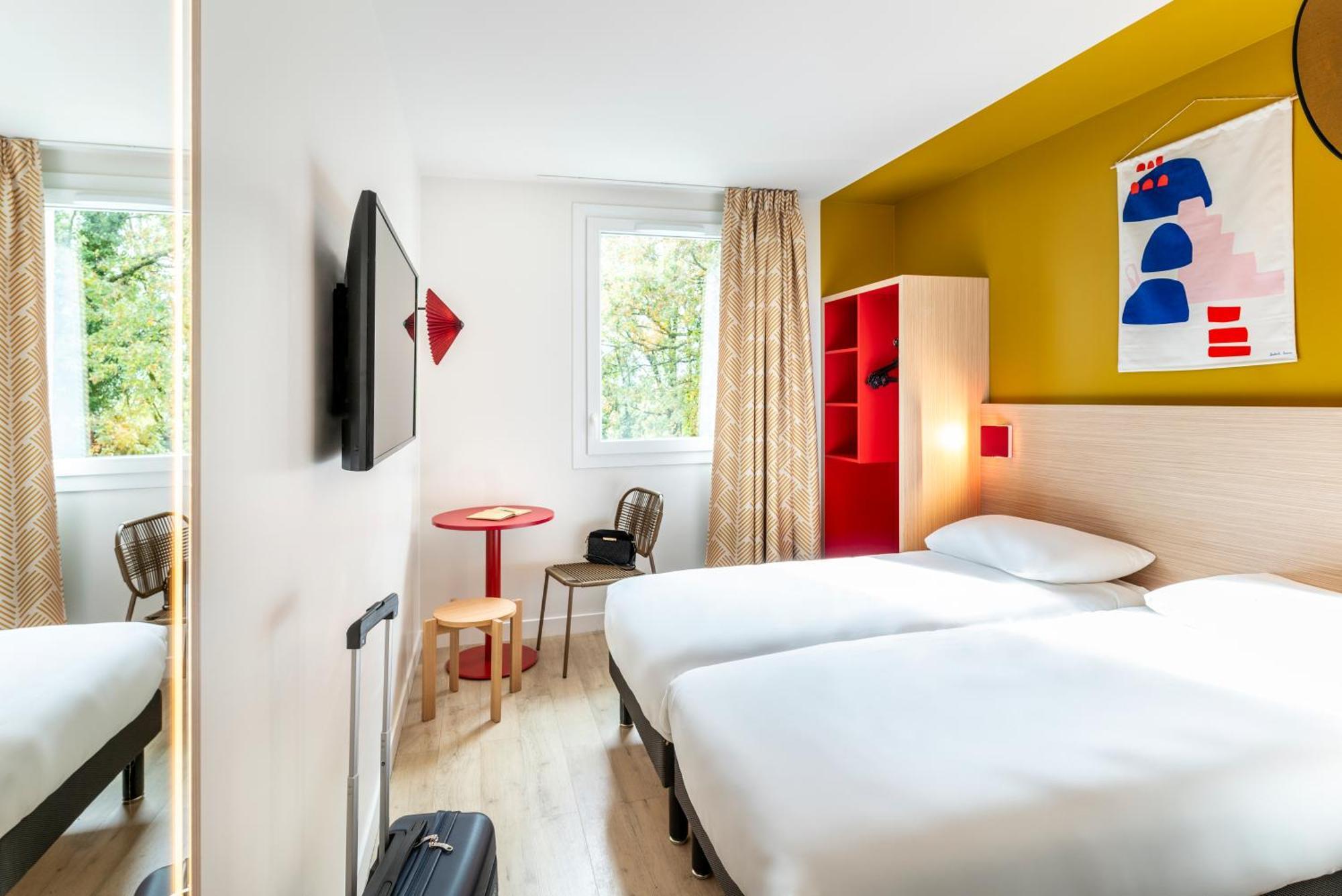 Ibis Styles Prevessin Geneve Aeroport Prévessin Exterior foto