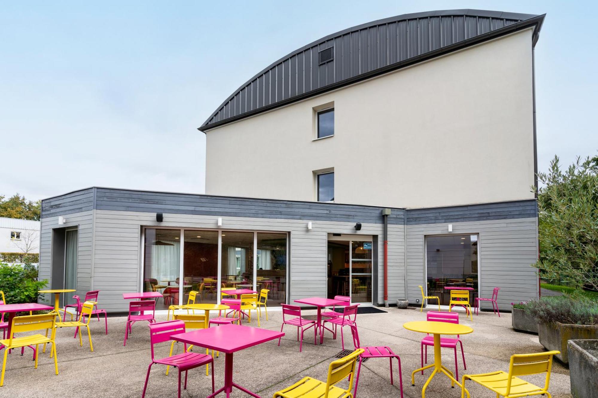 Ibis Styles Prevessin Geneve Aeroport Prévessin Exterior foto
