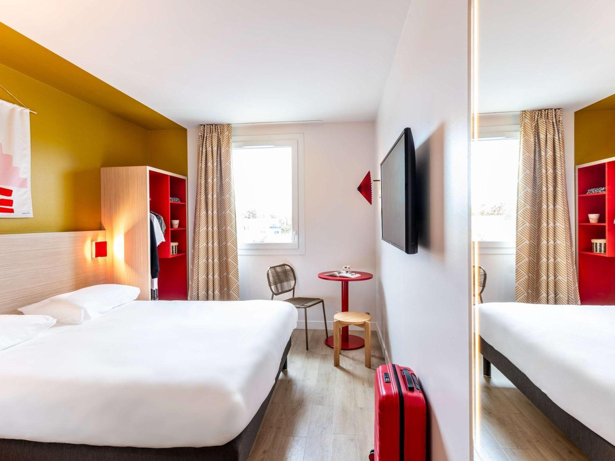 Ibis Styles Prevessin Geneve Aeroport Prévessin Exterior foto
