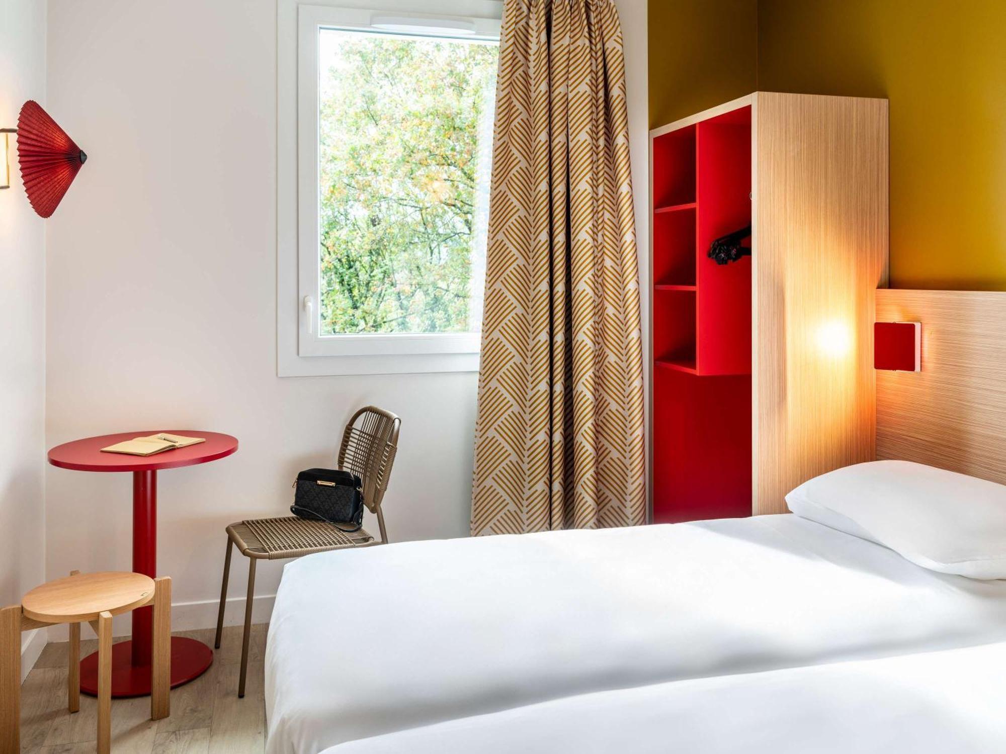 Ibis Styles Prevessin Geneve Aeroport Prévessin Exterior foto